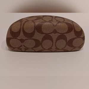 COACH Signature CC Brown tan Clam Shell Sunglasses Glasses Hard Case Holder.